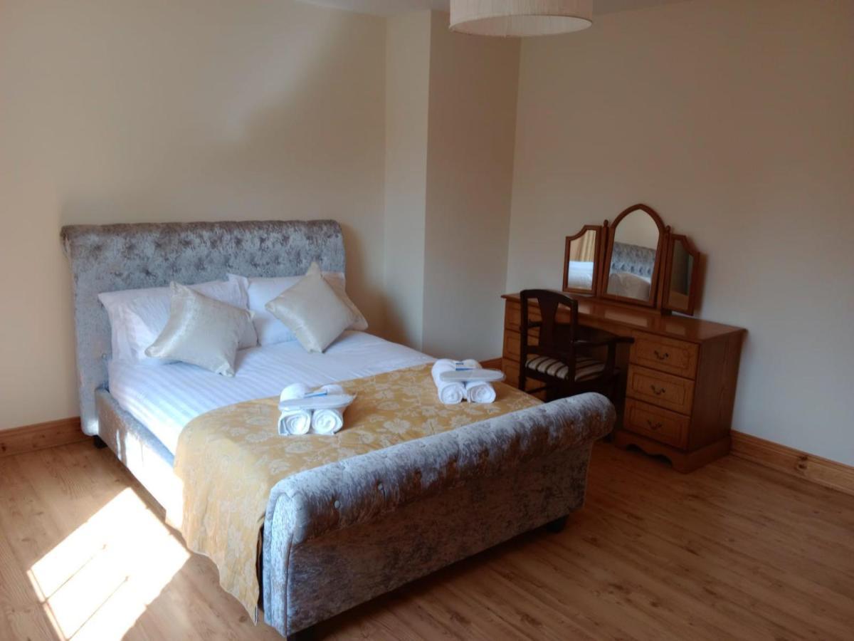 Tullynacrunat Lodge Castleblayney Extérieur photo