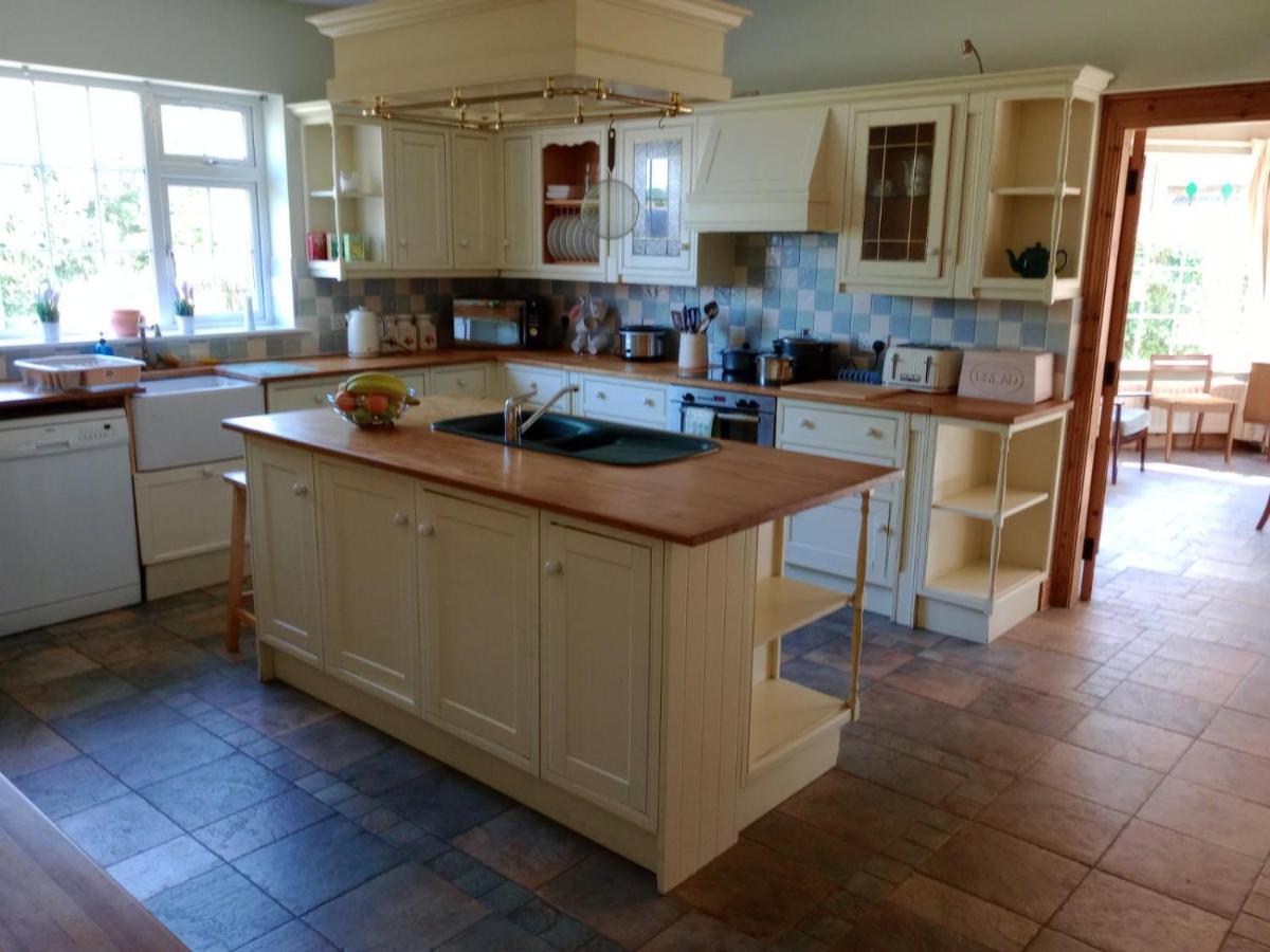 Tullynacrunat Lodge Castleblayney Extérieur photo